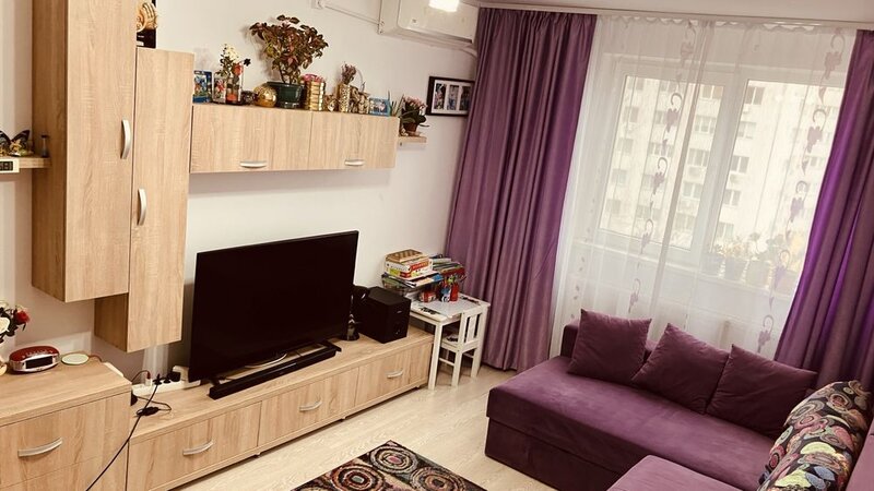 Crangasi, apartament cu 3 camere, la 2 min. de metrou Crangasi
